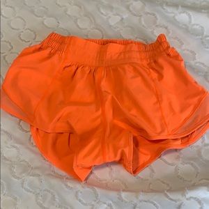 Lululemon Hotty Hot Short 2.5” Highlight Orange